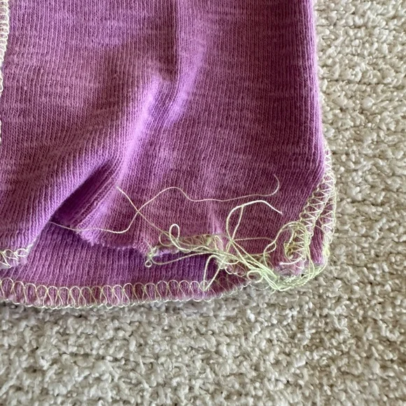 bdg ★ purple stretch fitted short sleeve contrast stitch crop top - Picture 5 of 7